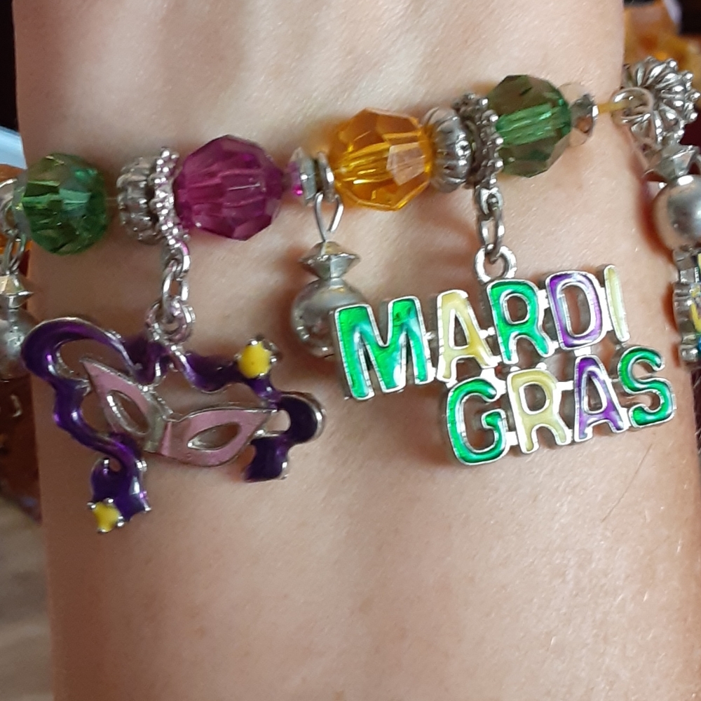 Fat tuesday Mardi Gras handmade stretch bracket